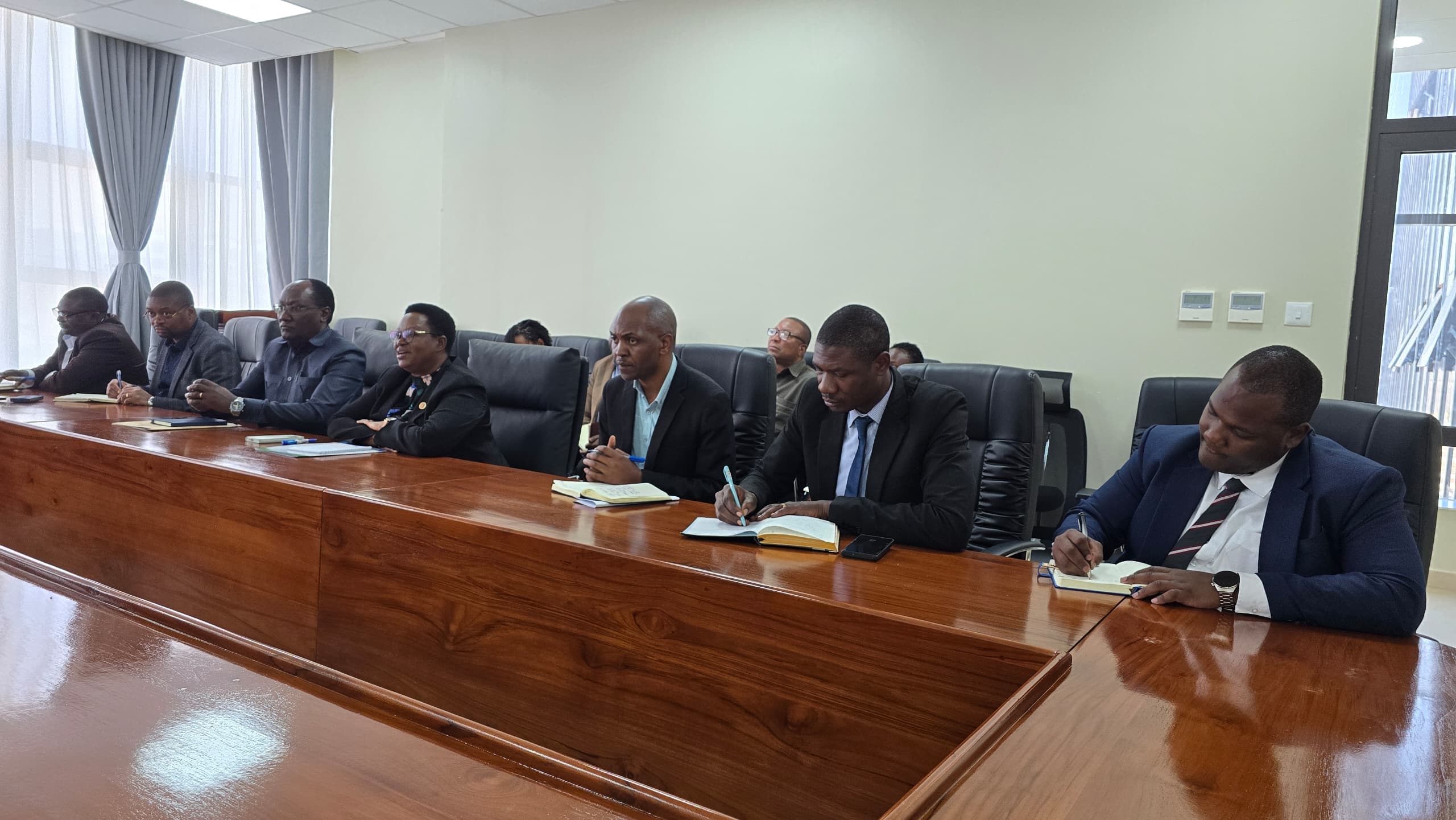 H.E. Mr. Bishwadip Dey, High Commissioner of India, met with Prof. Hon. Carolyne Nombo, Permanent Secretary for the Mini – photo 2