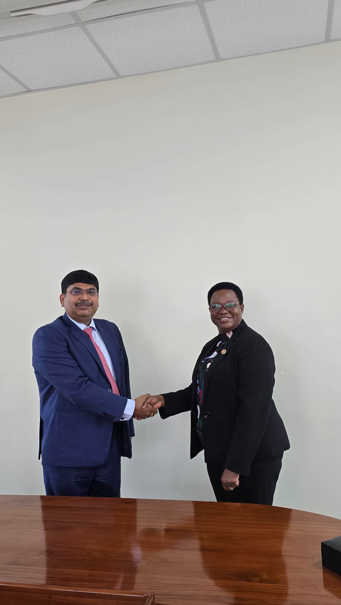 H.E. Mr. Bishwadip Dey, High Commissioner of India, met with Prof. Hon. Carolyne Nombo, Permanent Secretary for the Mini – photo 3