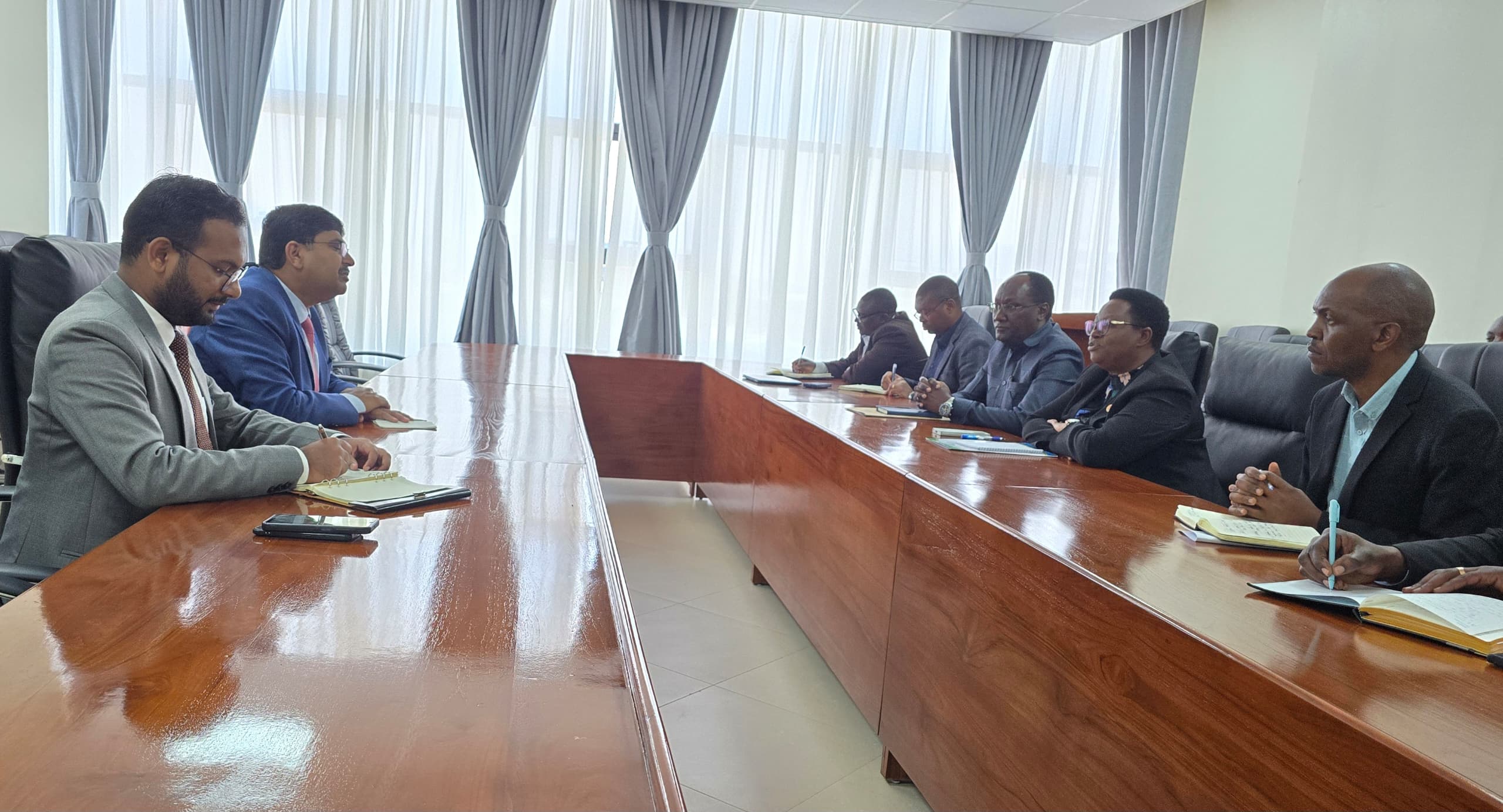 H.E. Mr. Bishwadip Dey, High Commissioner of India, met with Prof. Hon. Carolyne Nombo, Permanent Secretary for the Mini – photo 4