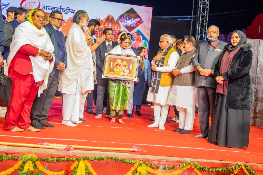 On December 11, the International Gita Mahotsav in Kurukshetra, India, became even more special with the Global Gita Paa – photo 8