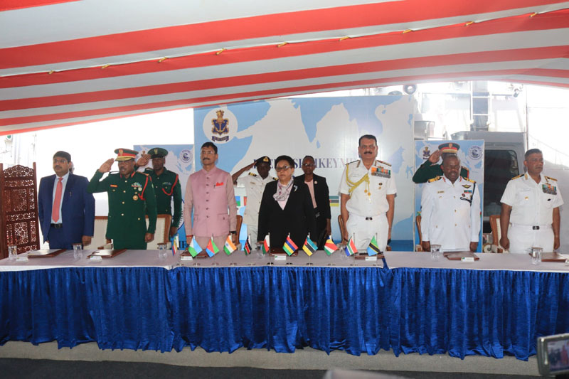 Hon'ble Defence Minister of Tanzania Dr. Stergomena Lawrence Tax, in presence of Hon'ble Raksha Rajya Mantri of India Sh – photo 12