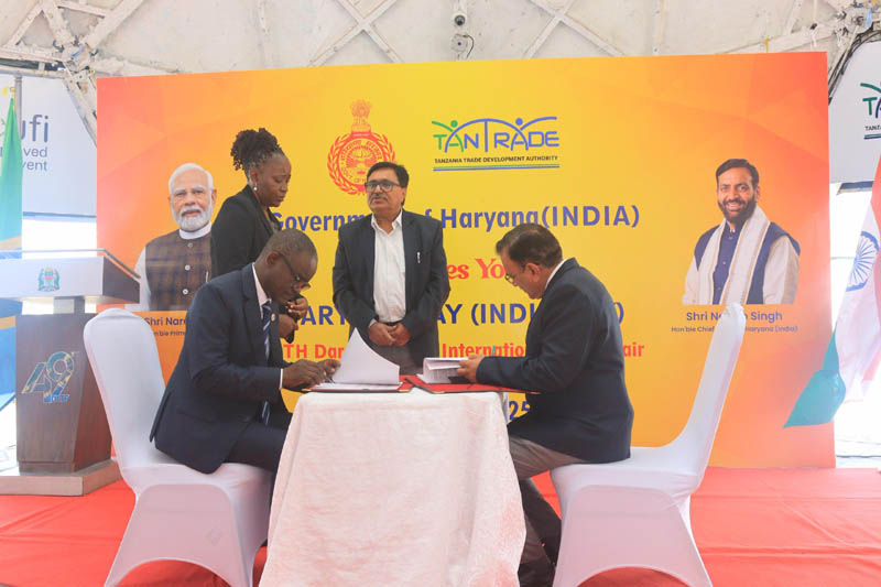 H.E. Mr. Bishwadip Dey, High Commissioner of India, attended the India Day (Haryana) at 49th DITF (Saba Saba) along with – photo 8