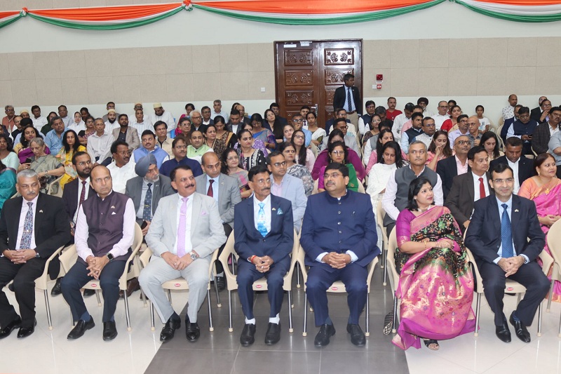 Hon'ble Raksha Rajya Mantri of India Shri Sanjay Seth interacted with the Indian Community and Indian Diaspora at the Hi – photo 2