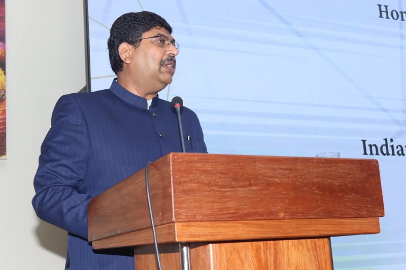 Hon'ble Raksha Rajya Mantri of India Shri Sanjay Seth interacted with the Indian Community and Indian Diaspora at the Hi – photo 5