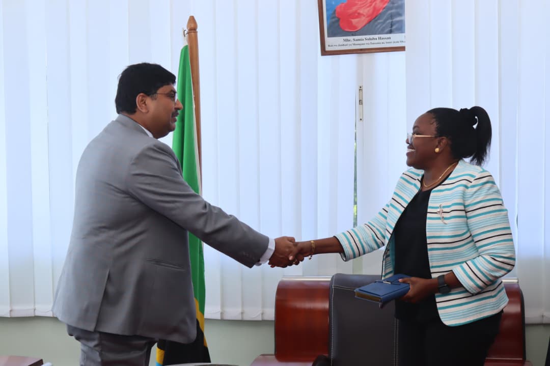 High Commissioner of India to Tanzania met with Dr. Anna P. Makakala, Commissioner General of Immigration (02 January 20 – photo 4