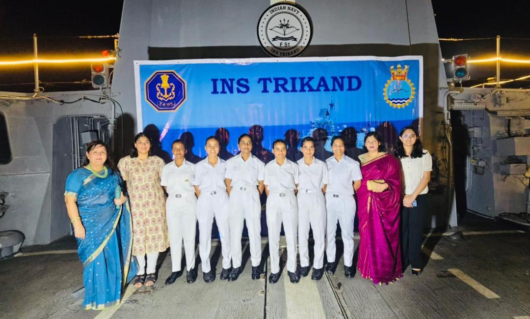 Deck reception onboard INS Trikand (05 April 2026) – photo 4