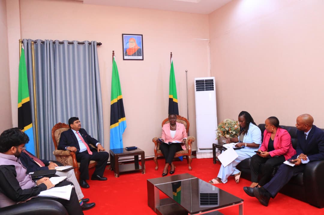 H.E. Shri Bishwadip Dey, High Commissioner of India met with Ms. Felister Rugambwa, Director of Asia and Australasia Dep – photo 2