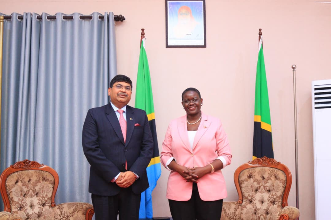 H.E. Shri Bishwadip Dey, High Commissioner of India met with Ms. Felister Rugambwa, Director of Asia and Australasia Dep – photo 3