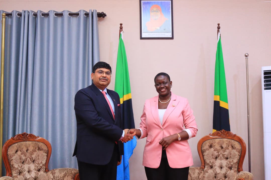 H.E. Shri Bishwadip Dey, High Commissioner of India met with Ms. Felister Rugambwa, Director of Asia and Australasia Dep – photo 4