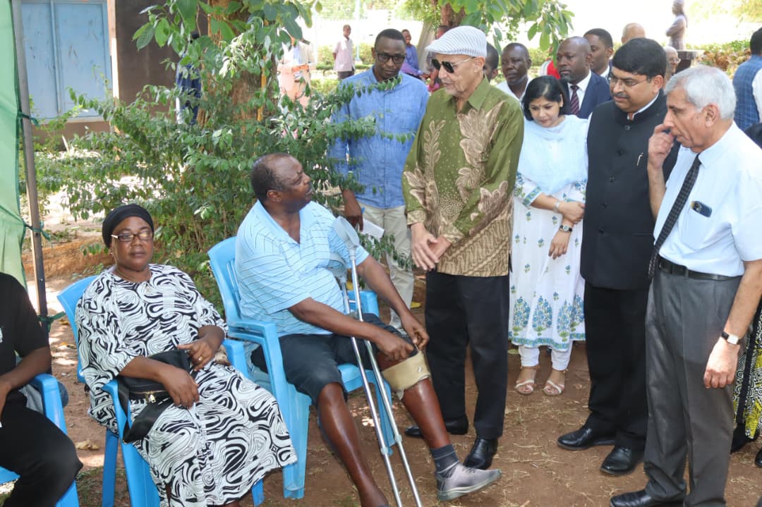 Mr. Mussa Azzan Zungu (MP), Hon'ble Speaker of the National Assembly of Tanzania visited the 2nd Jaipur Foot Artificial  – photo 5