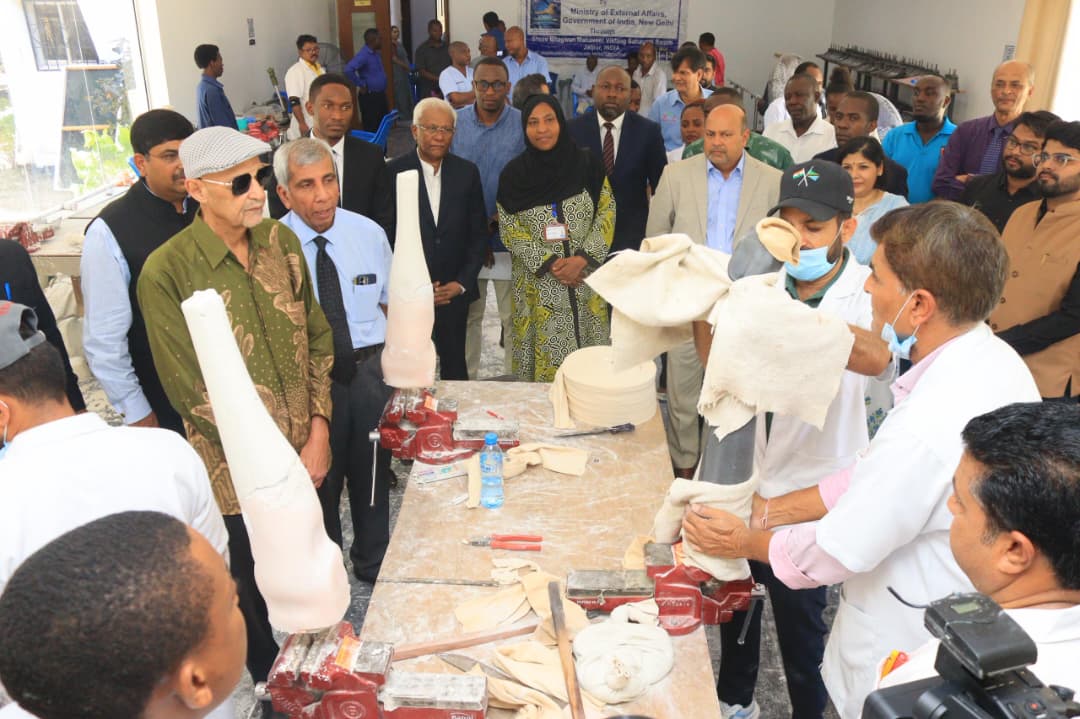 Mr. Mussa Azzan Zungu (MP), Hon'ble Speaker of the National Assembly of Tanzania visited the 2nd Jaipur Foot Artificial  – photo 8