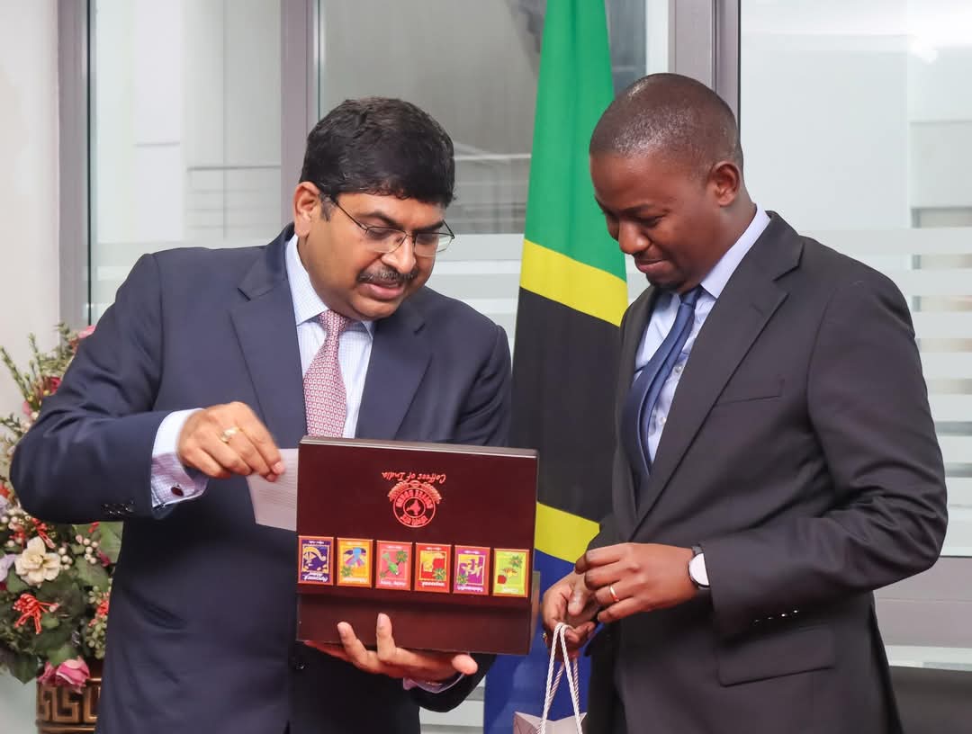 Shri Bishwadip Dey, High Commissioner of India, met with Mr. Gilead Teri, Executive Director, Tanzania Investment Centre – photo 3